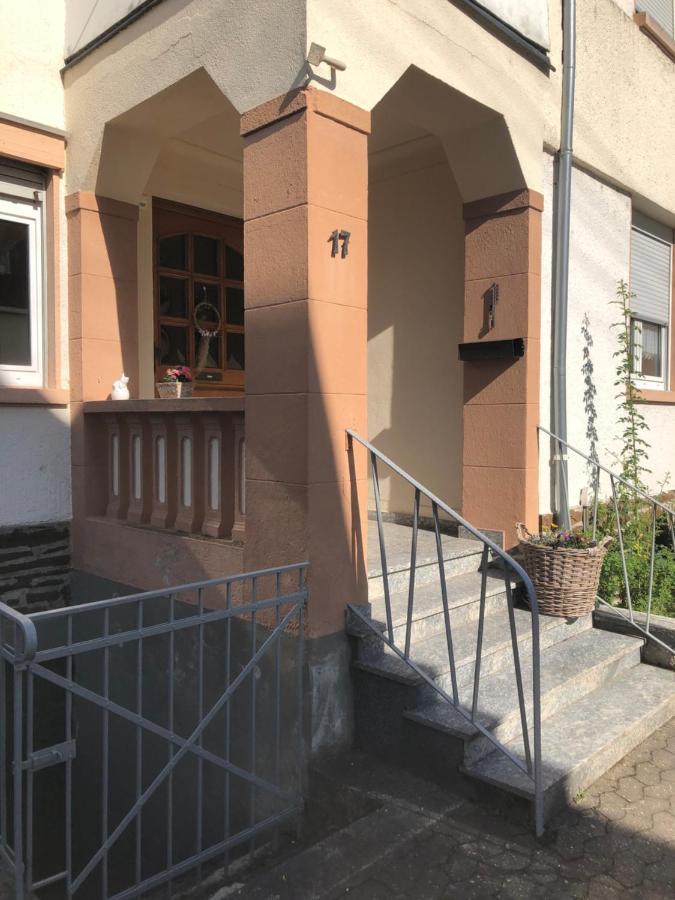 Ferienwohnung Eberhard Altes Winzerhaus Bullay Exterior photo